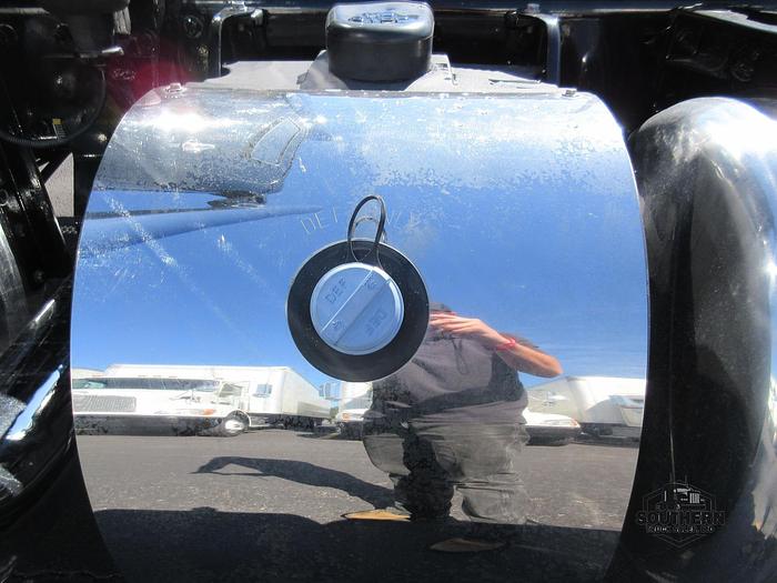 Used 2024 PETERBILT 389