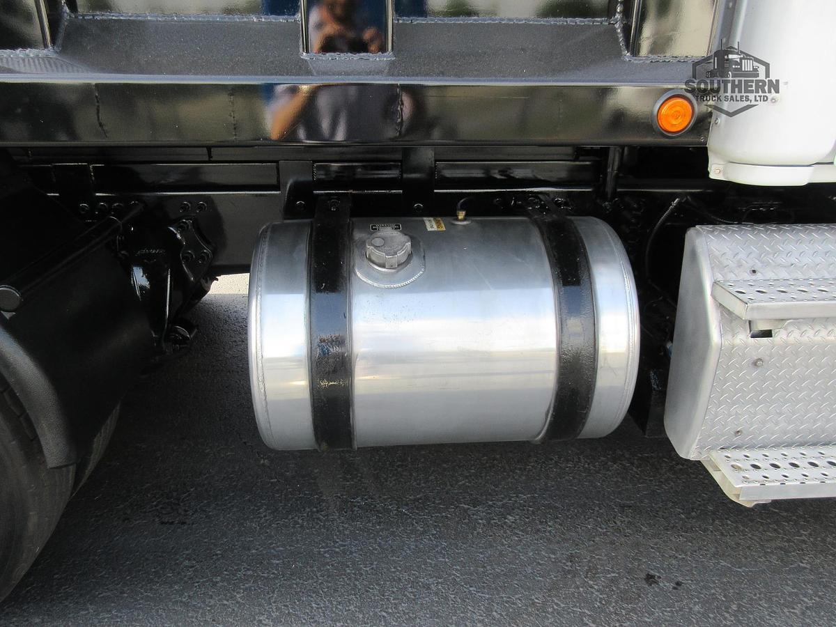 Used 2019 FREIGHTLINER CASCADIA 126