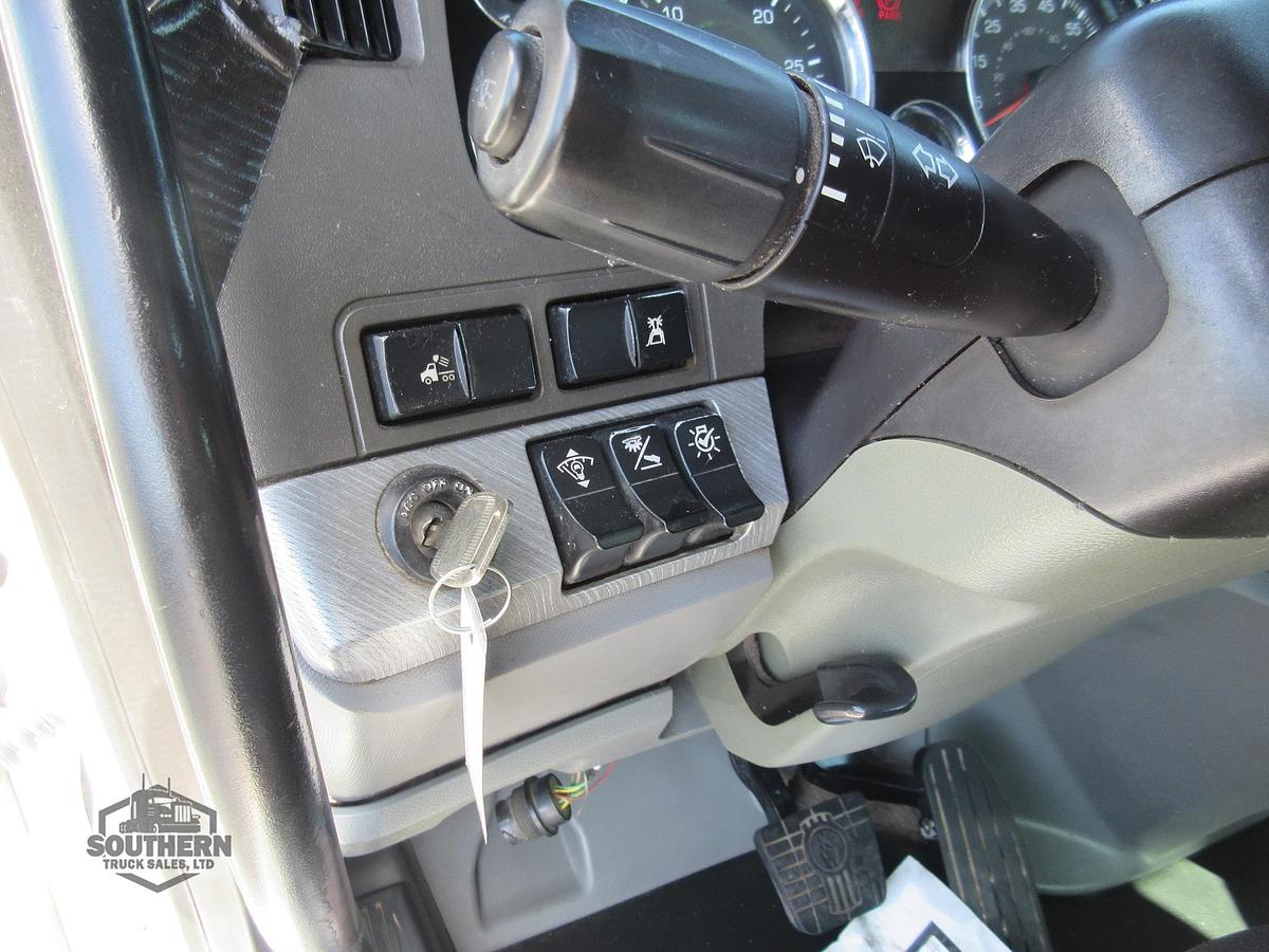 Used 2016 KENWORTH T880