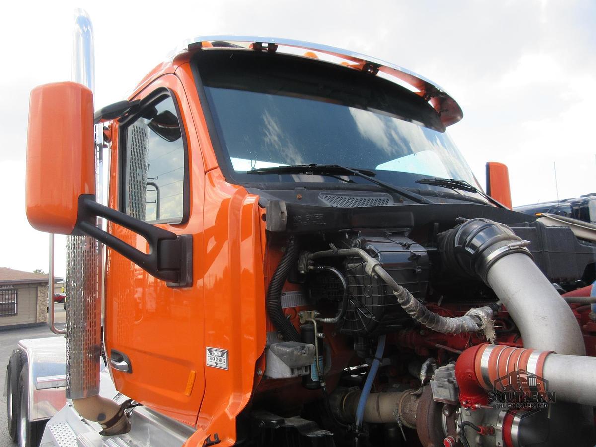 Used 2019 PETERBILT 567