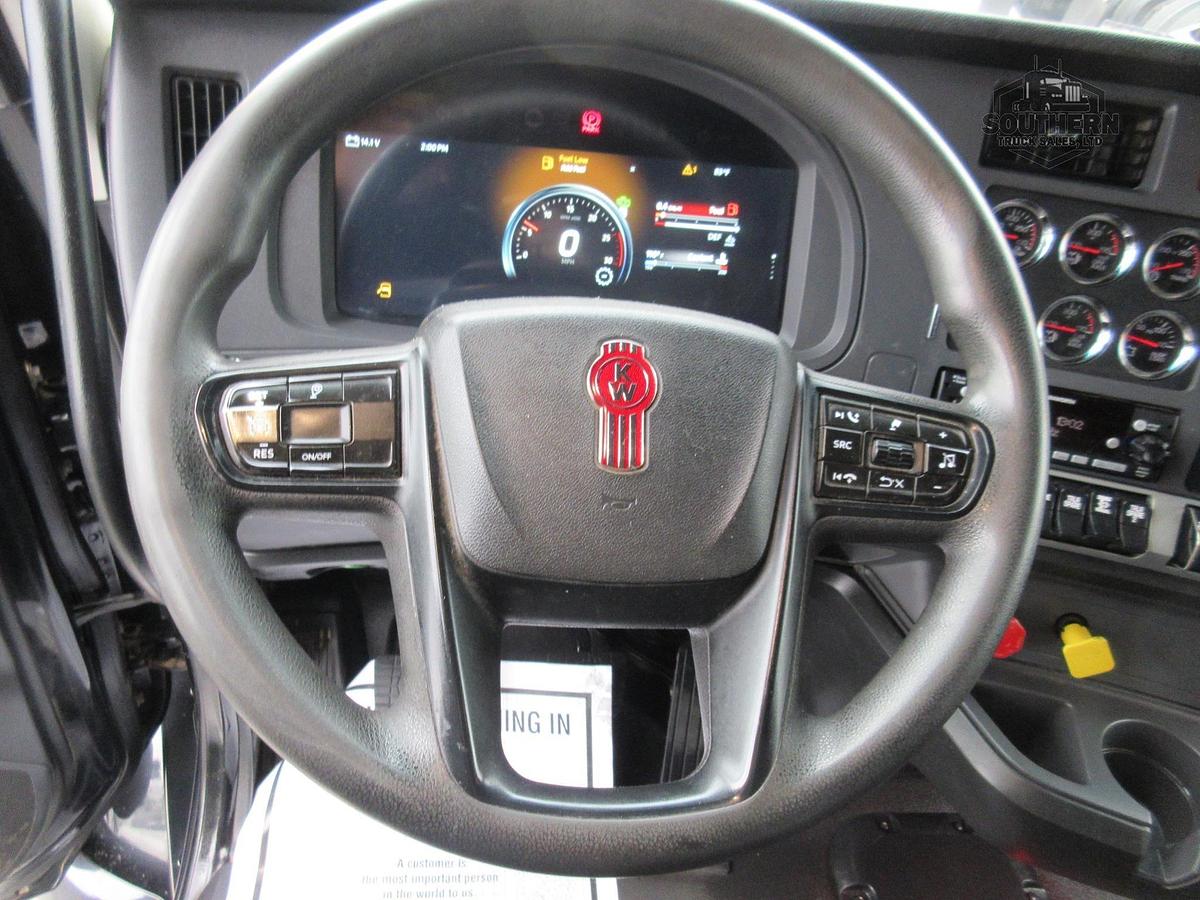 Used 2023 KENWORTH T880