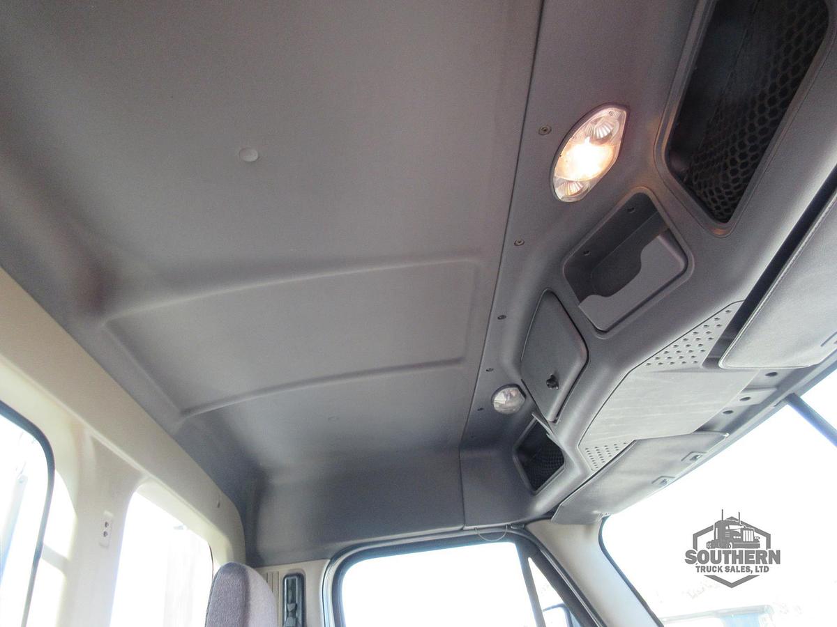 Used 2018 FREIGHTLINER CASCADIA 113