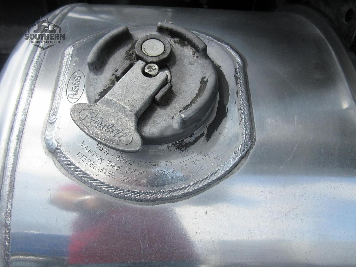 Used 2019 PETERBILT 389