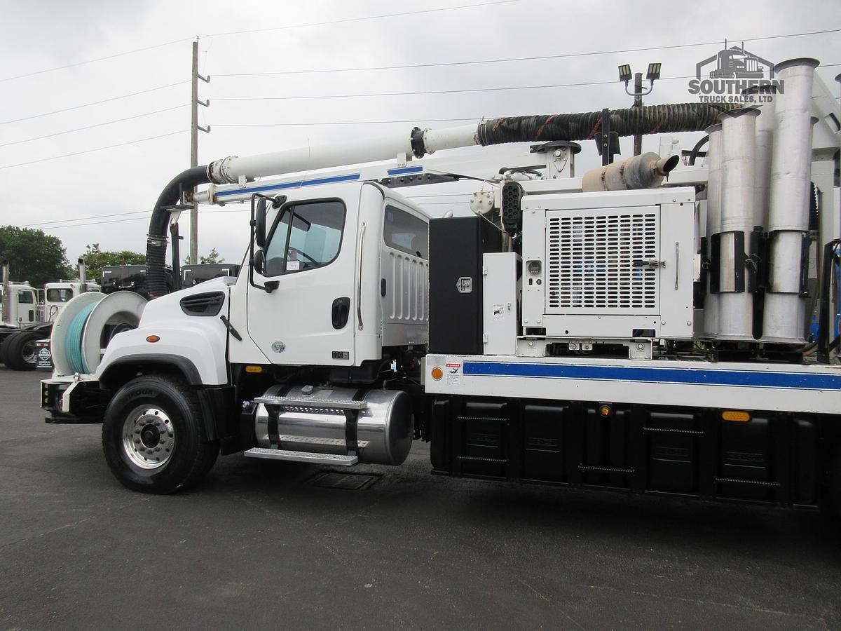 Used 2014 FREIGHTLINER 114SD