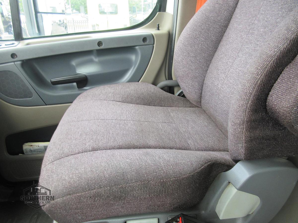 Used 2019 FREIGHTLINER CASCADIA 125