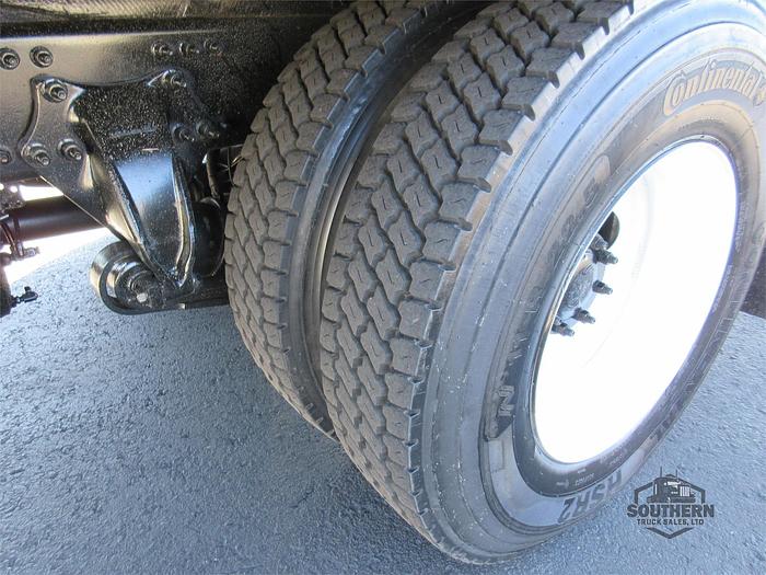 Used 2017 FREIGHTLINER BUSINESS CLASS M2 106