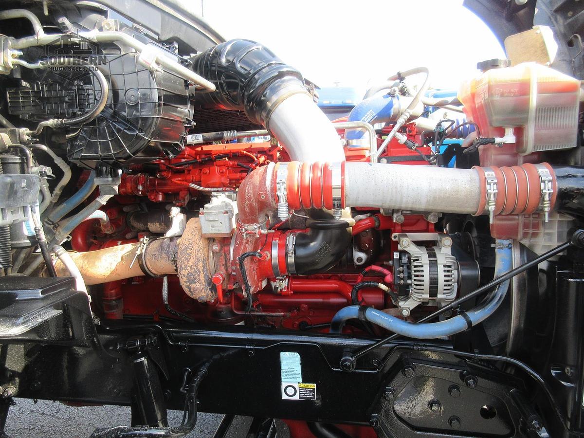 Used 2023 KENWORTH T880