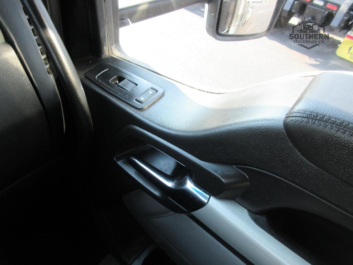 Used 2023 KENWORTH T880