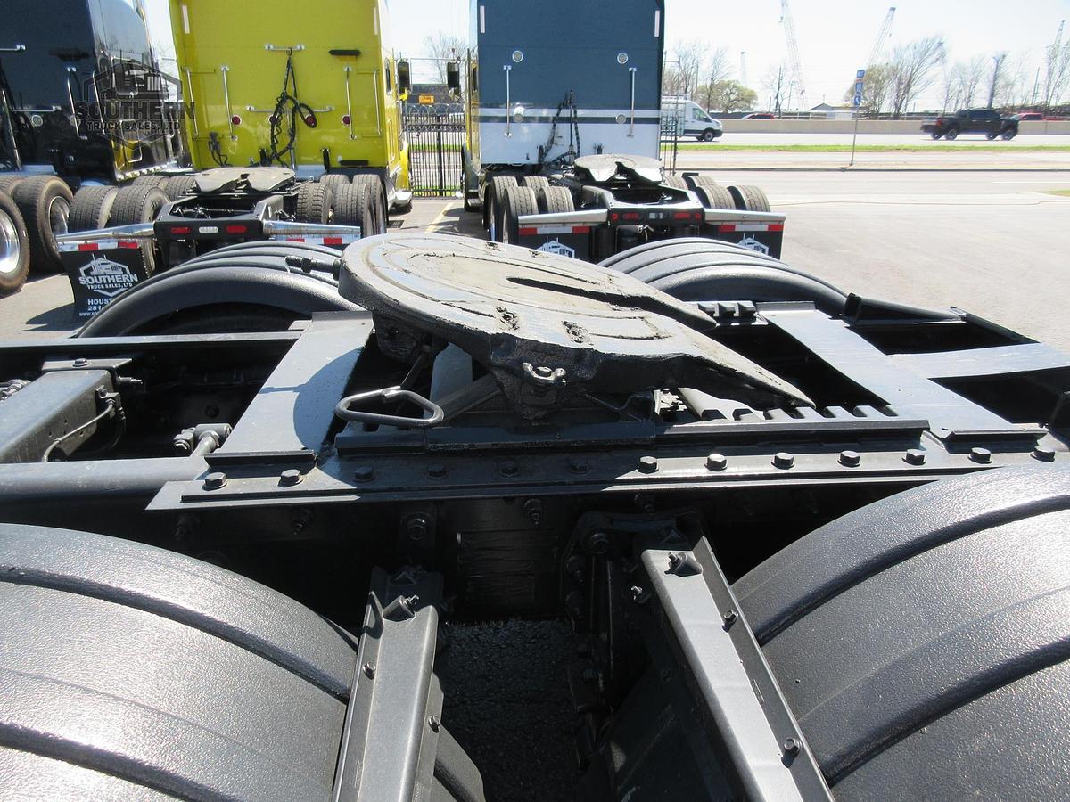 Used 2020 PETERBILT 567