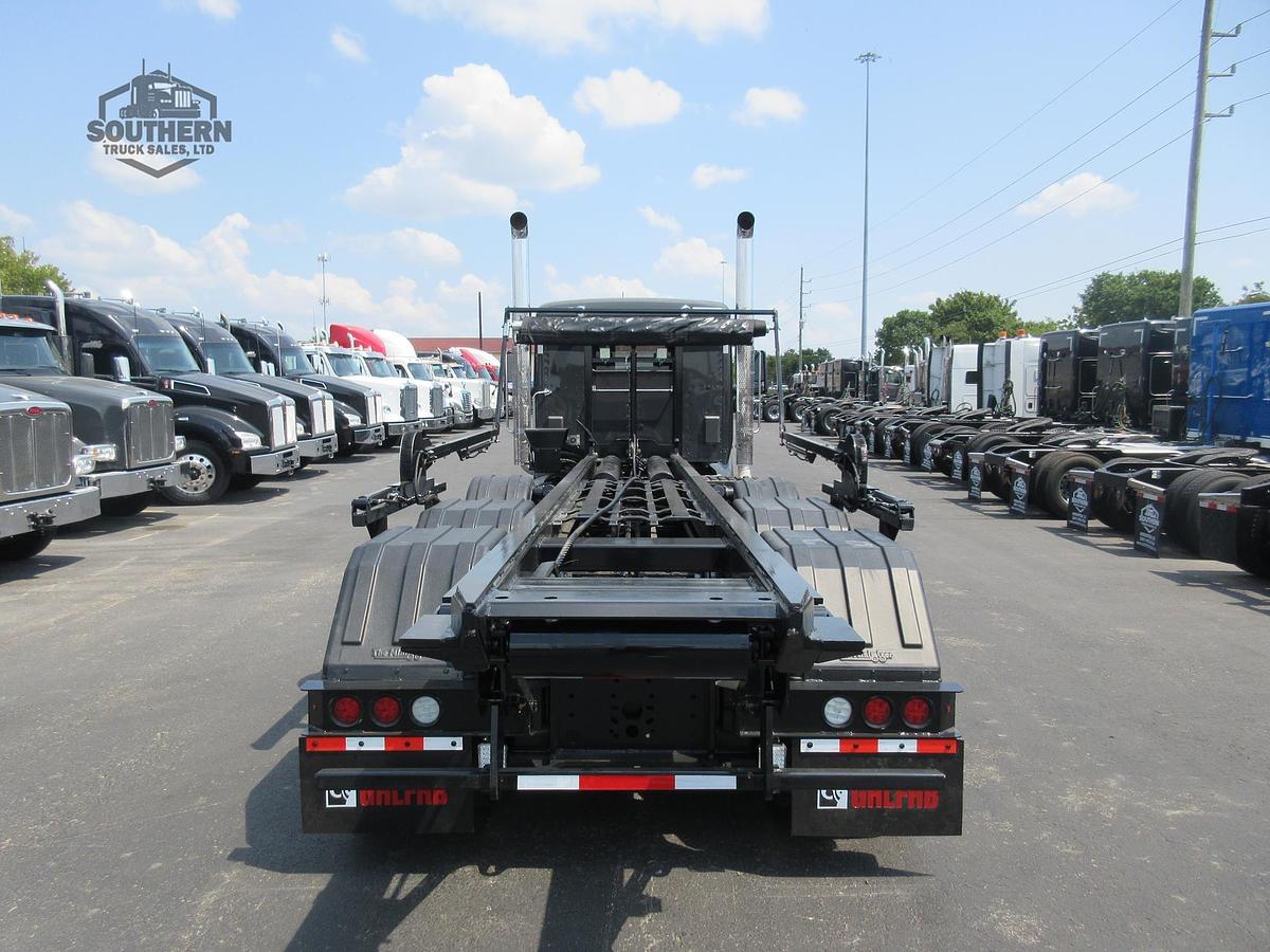 Used 2025 PETERBILT 567