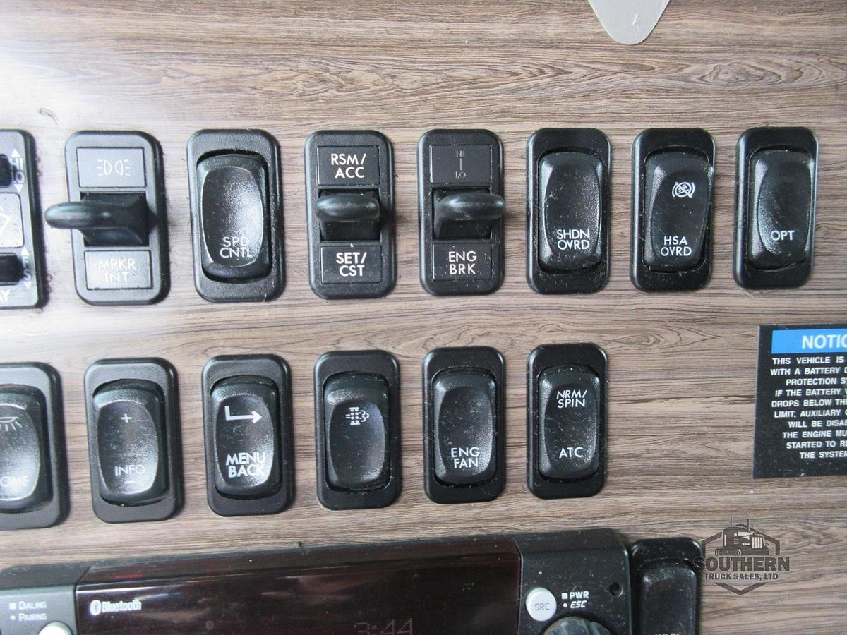 Used 2023 FREIGHTLINER CORONADO 122 SD