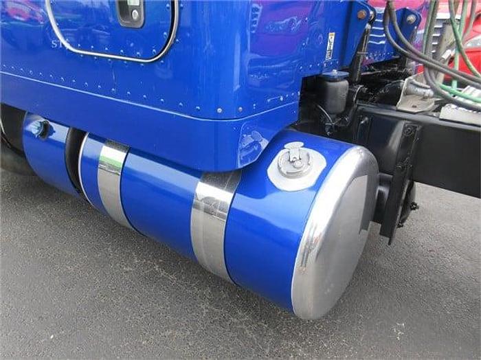 Used 2018 PETERBILT 389