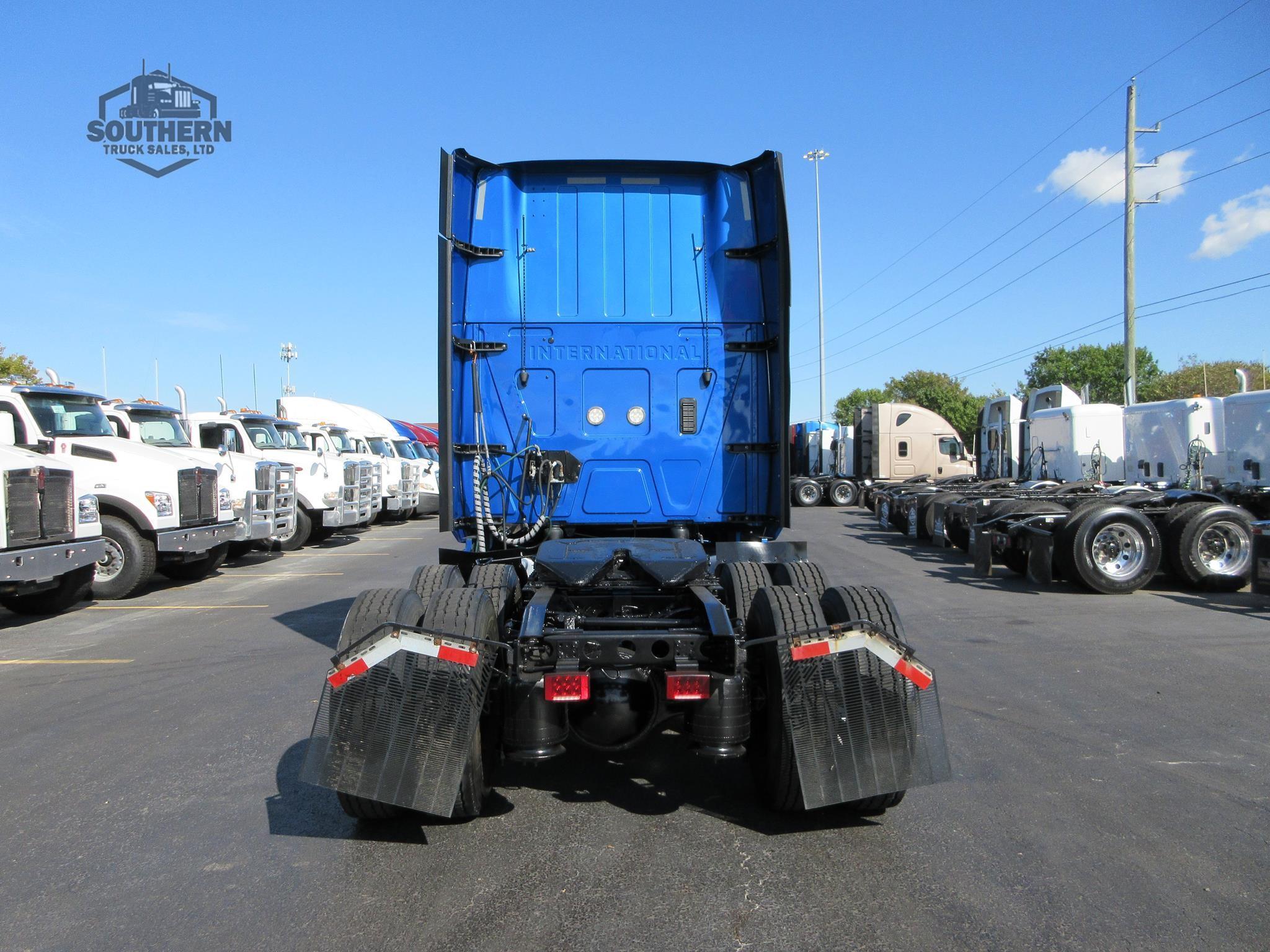 Used 2021 INTERNATIONAL LT