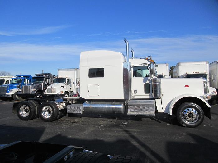 Used 2019 PETERBILT 389
