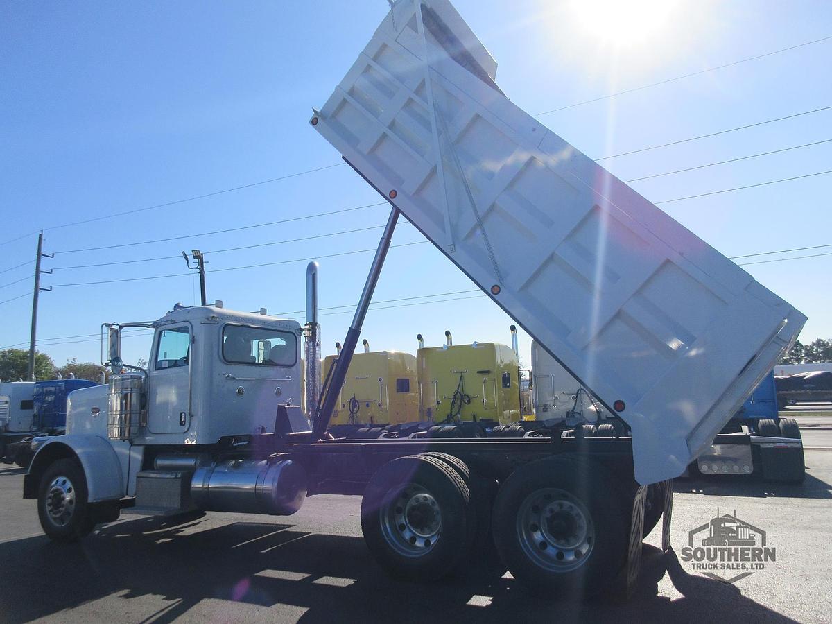 Used 2019 PETERBILT 389