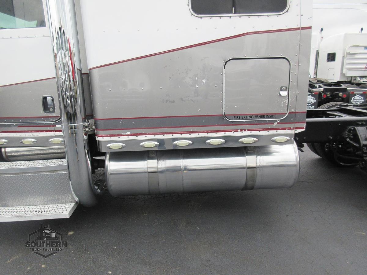 Used 2005 PETERBILT 379EXHD