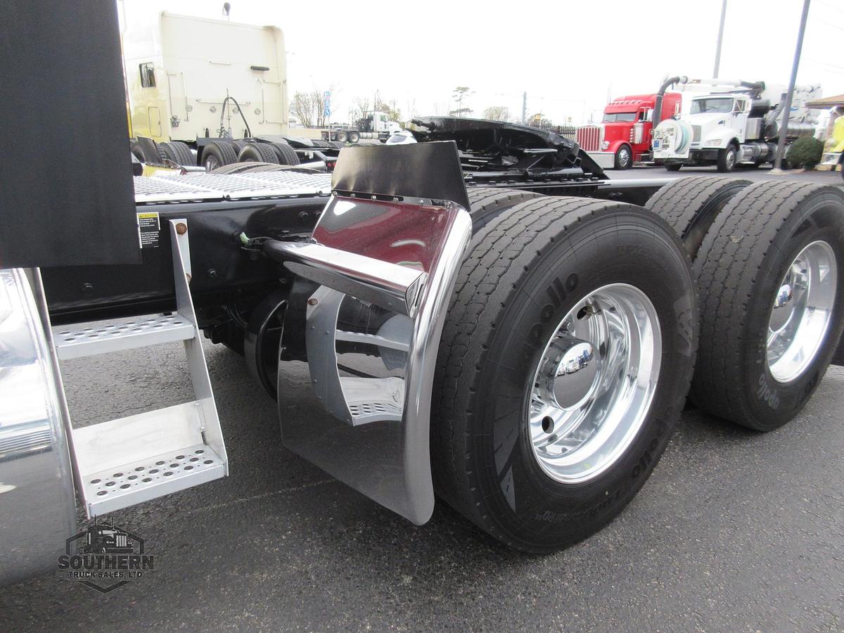 Used 2023 KENWORTH W900L