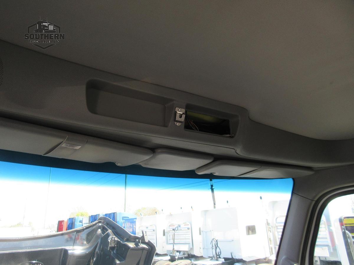 Used 2020 PETERBILT 567