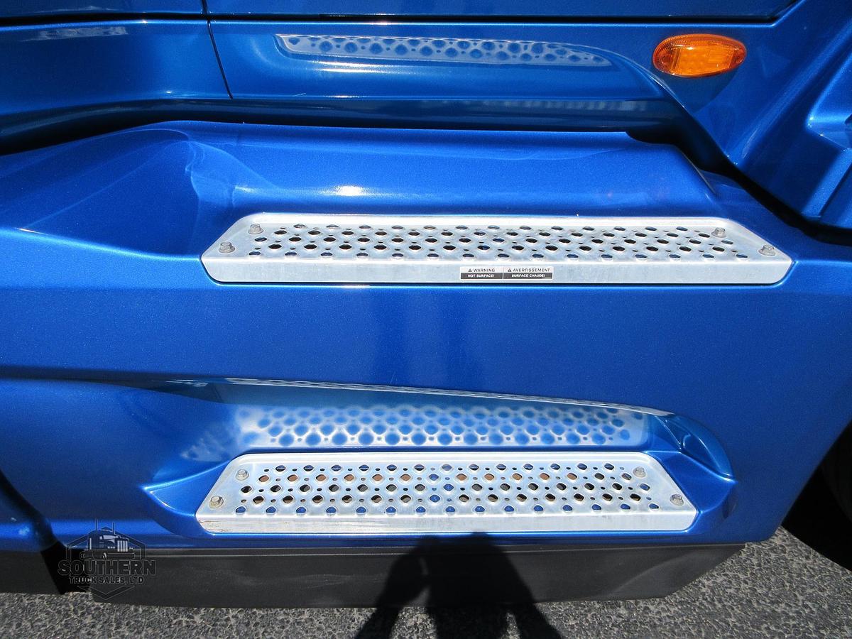 Used 2021 INTERNATIONAL LT