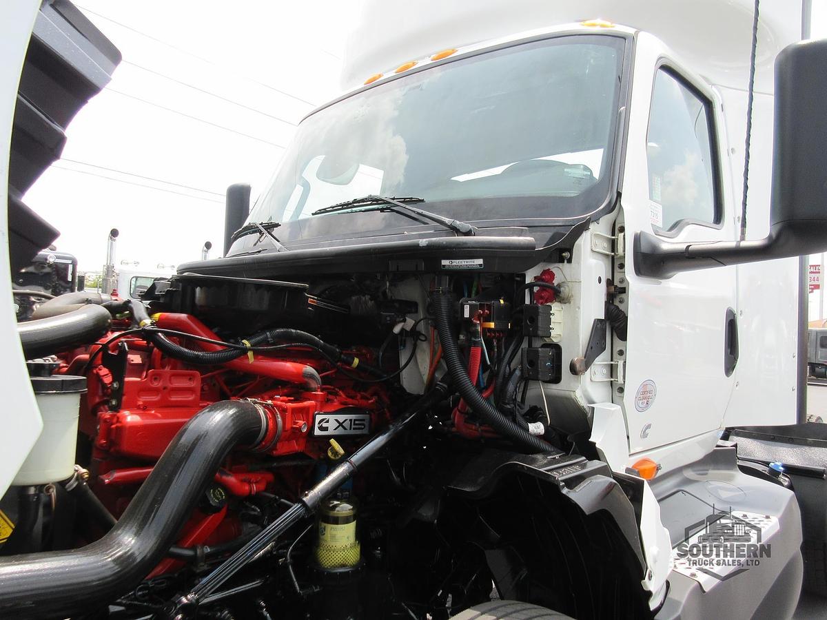 Used 2021 INTERNATIONAL LT