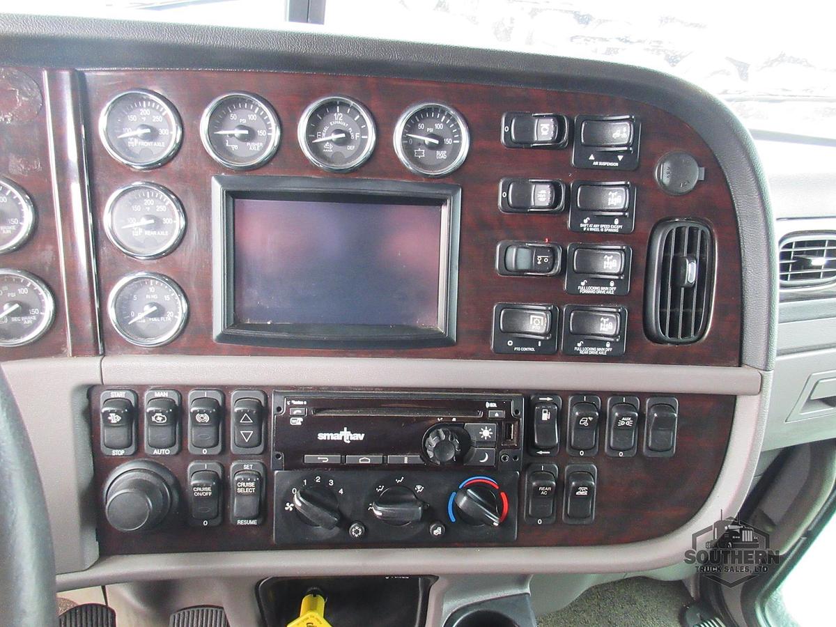 Used 2019 PETERBILT 389