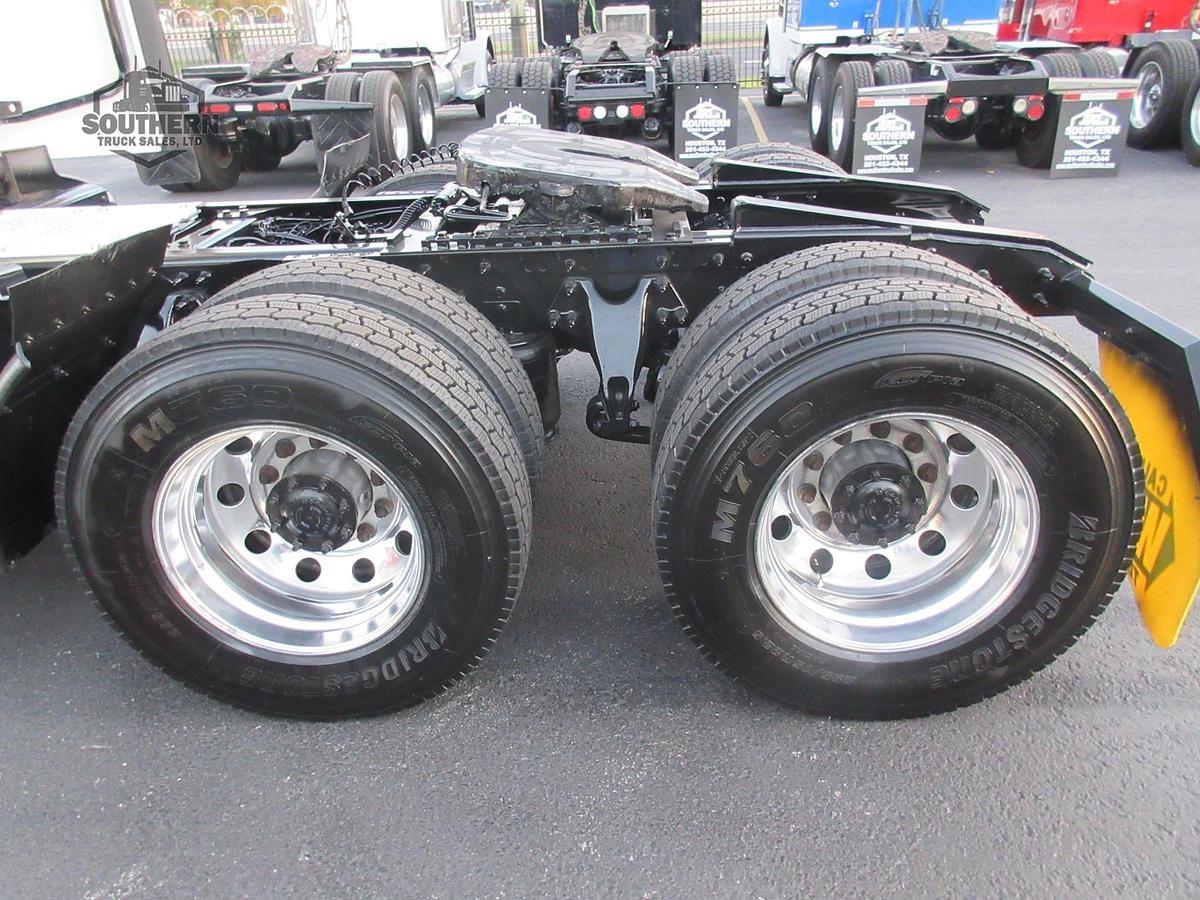 Used 2021 INTERNATIONAL LT