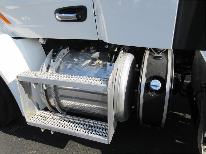 Used 2020 PETERBILT 579