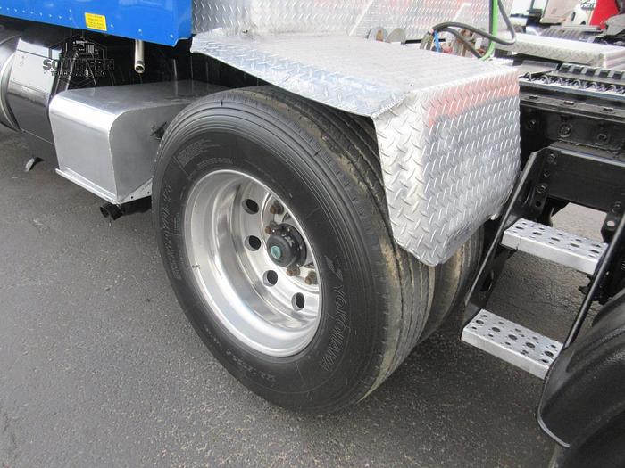 Used 2018 PETERBILT 567
