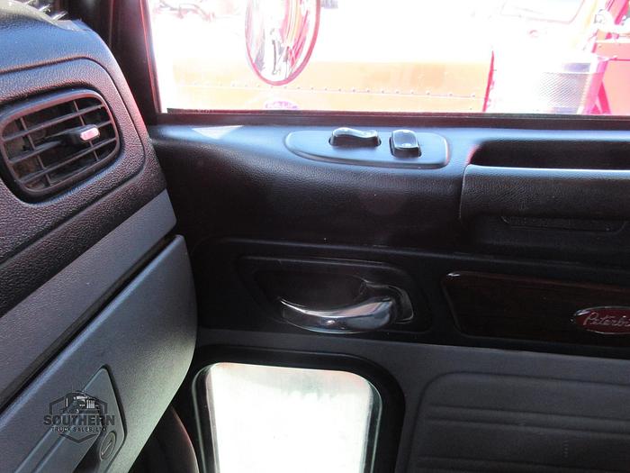 Used 2016 PETERBILT 365