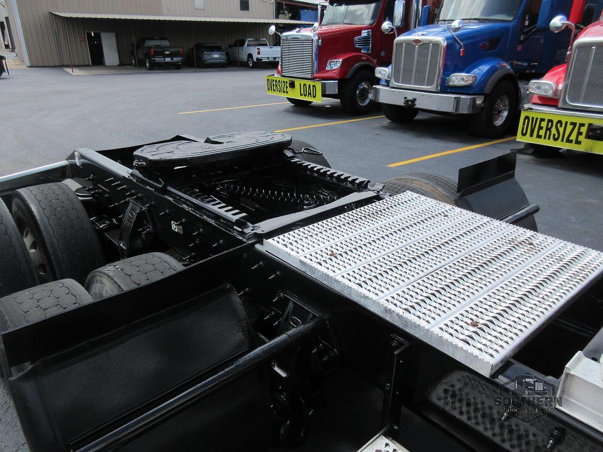 Used 2019 PETERBILT 389