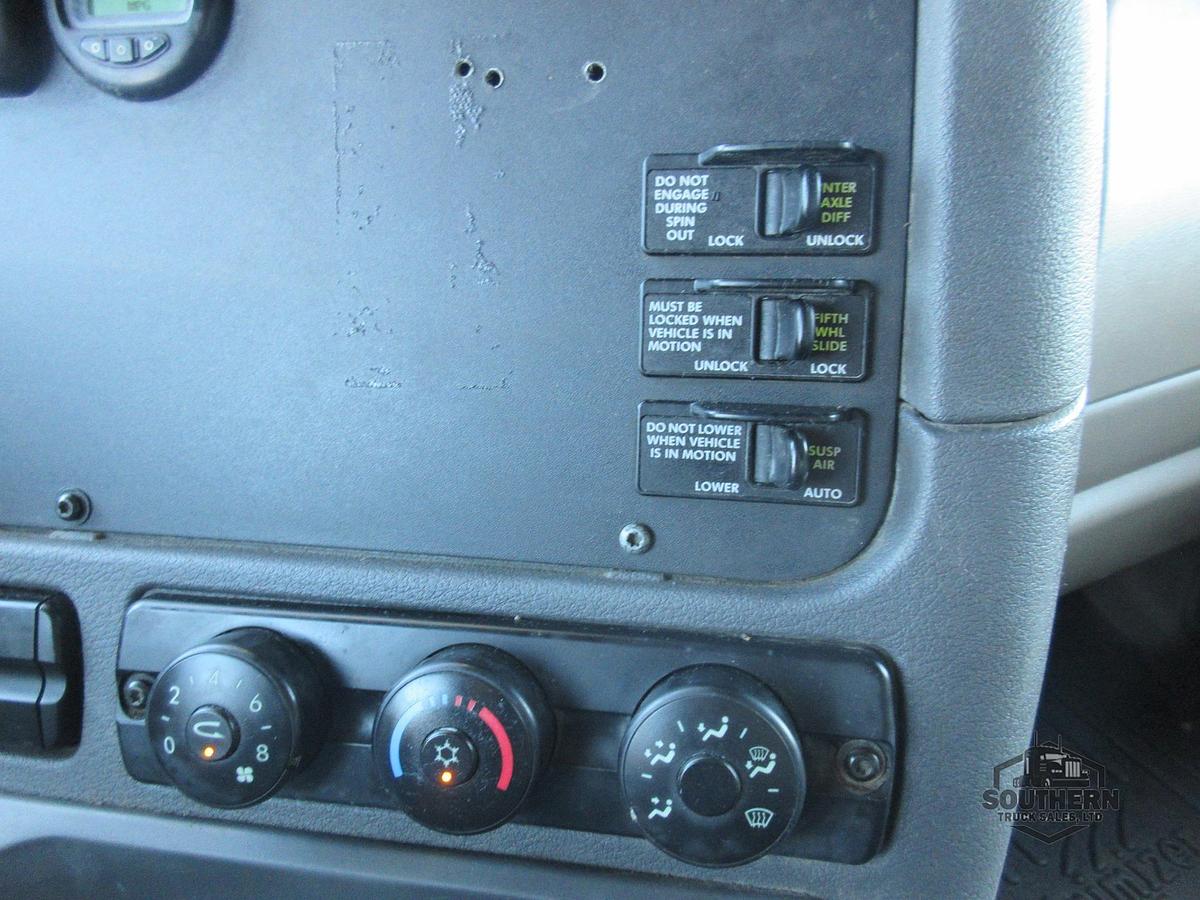 Used 2017 FREIGHTLINER CASCADIA 125