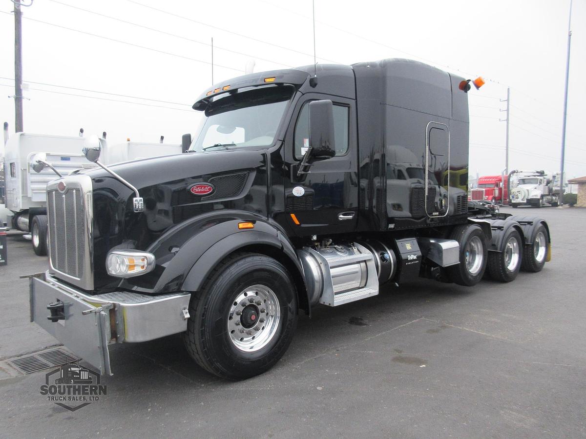 Used 2021 PETERBILT 567
