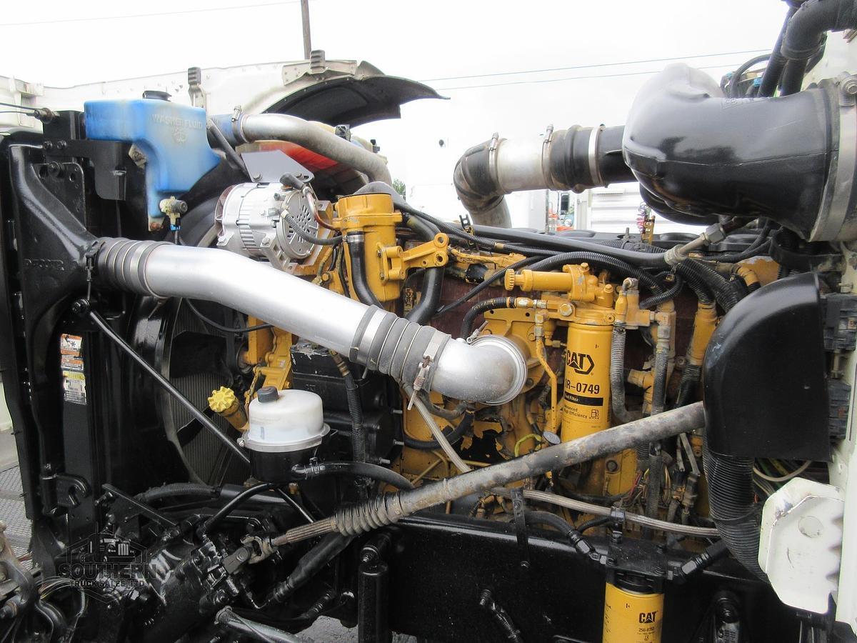 Used 2011 PETERBILT 388