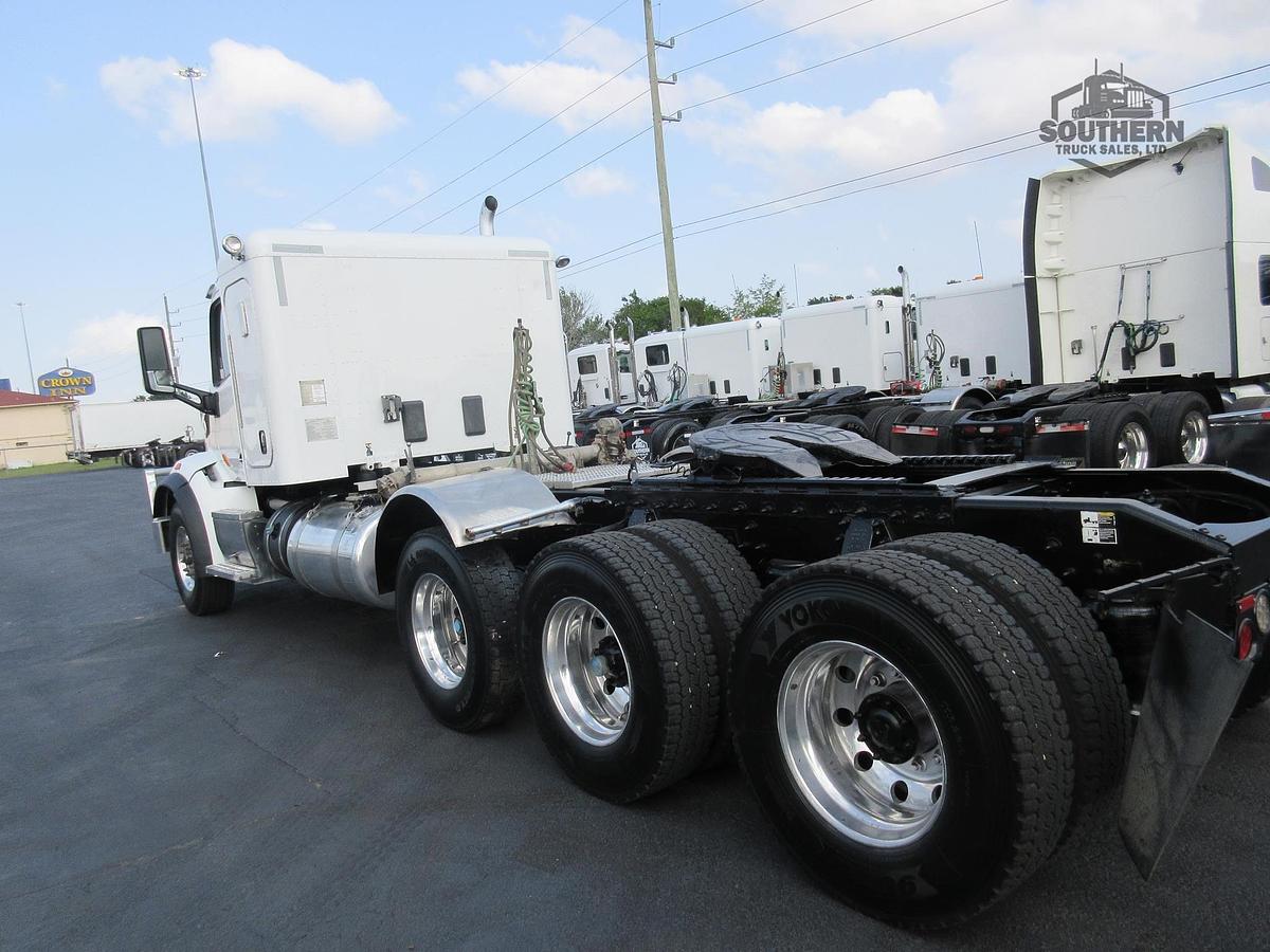 Used 2019 PETERBILT 567