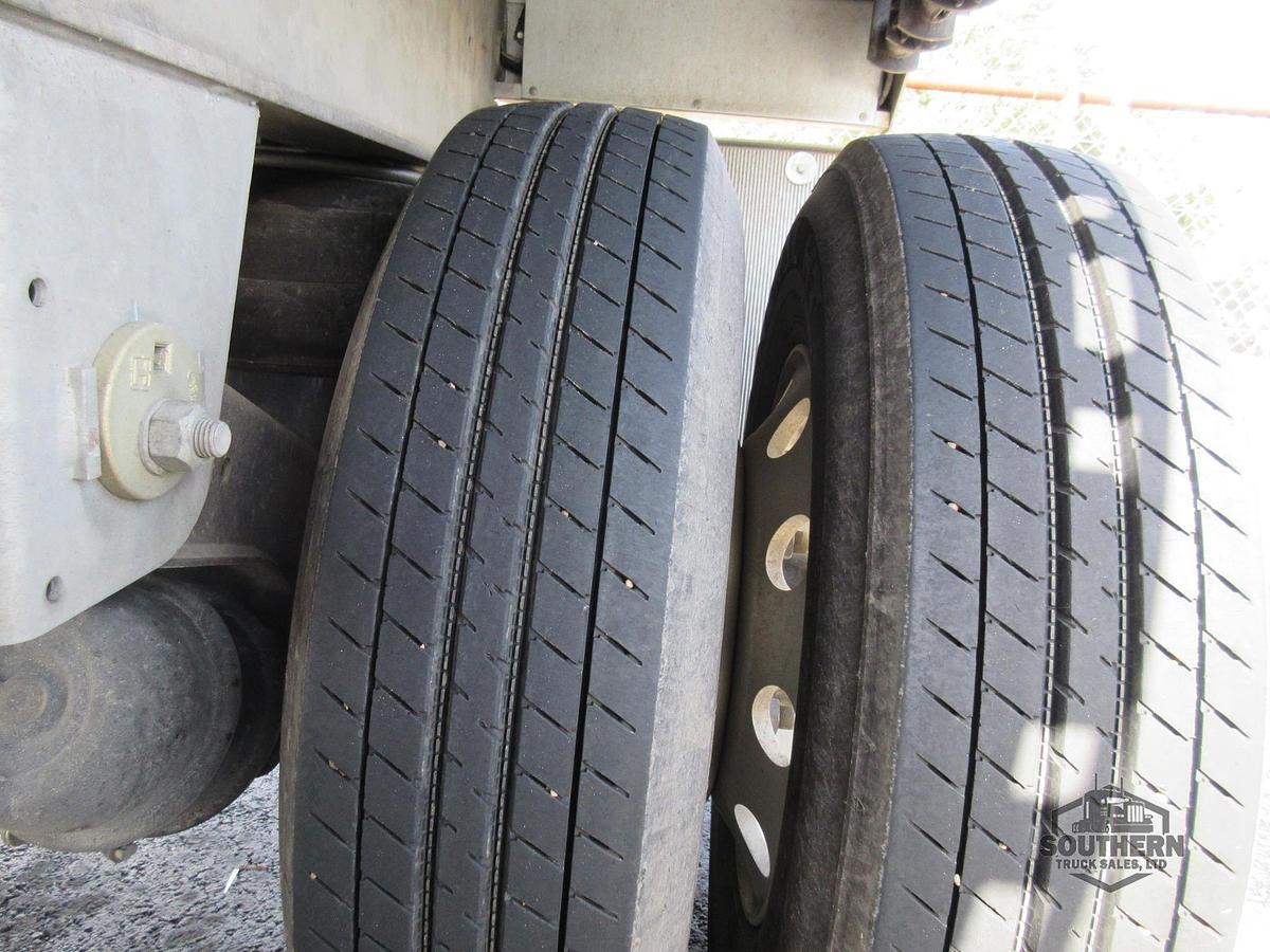 Used 2023 HYUNDAI 48 ft x 102 in