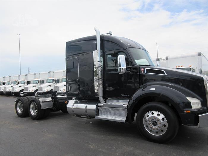 Used 2021 KENWORTH T880