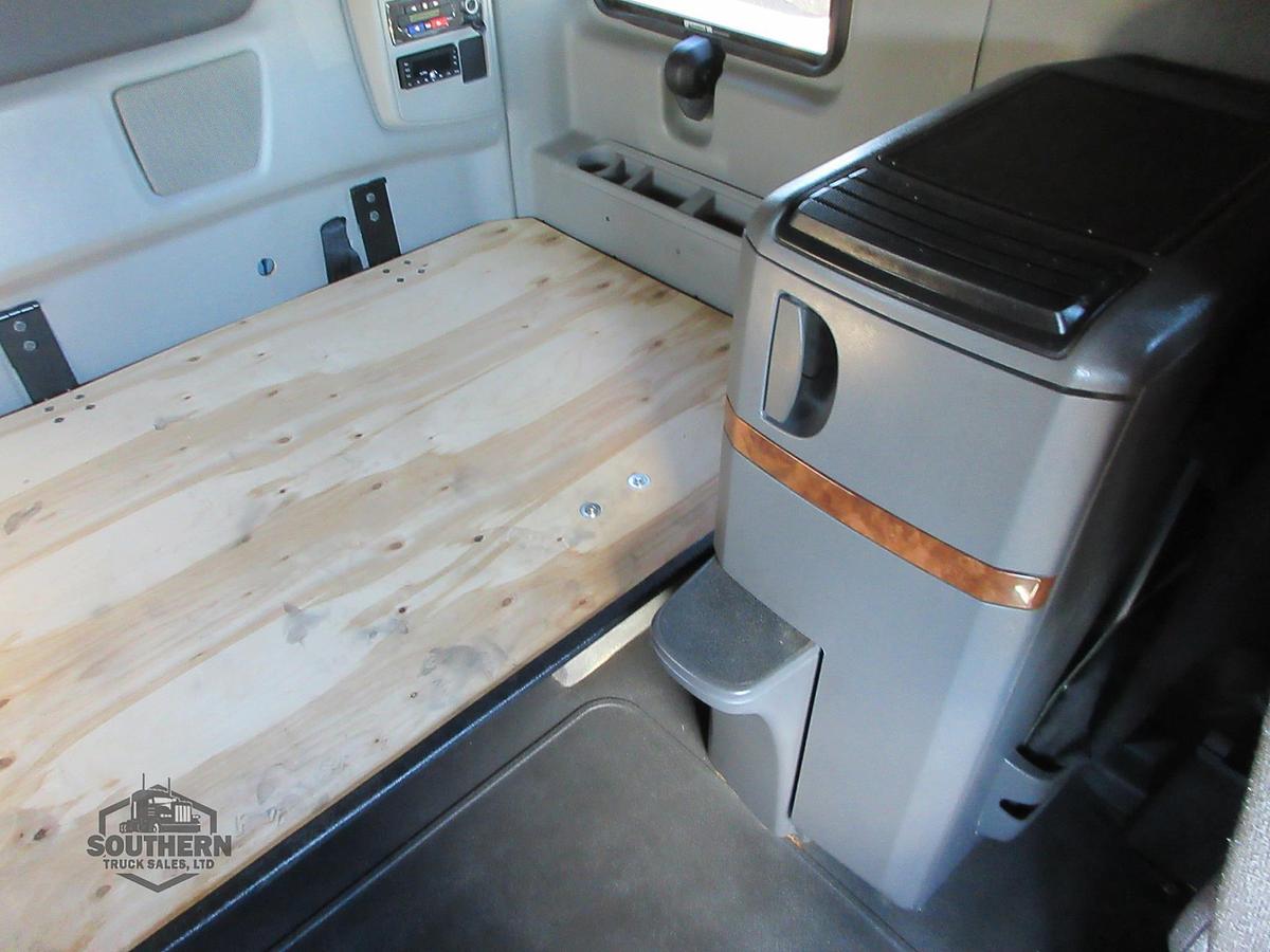 Used 2021 INTERNATIONAL LT