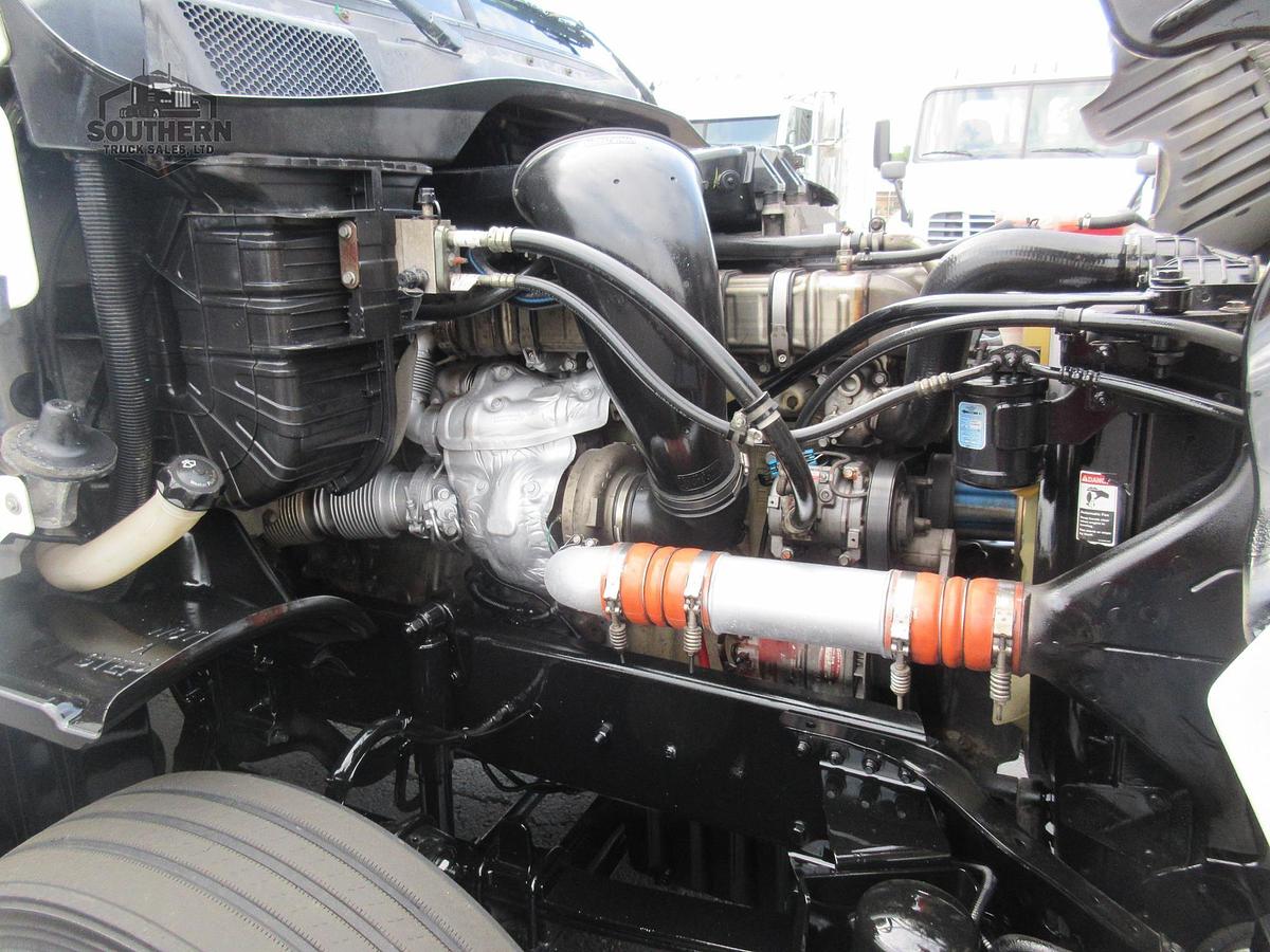 Used 2018 FREIGHTLINER CASCADIA 125