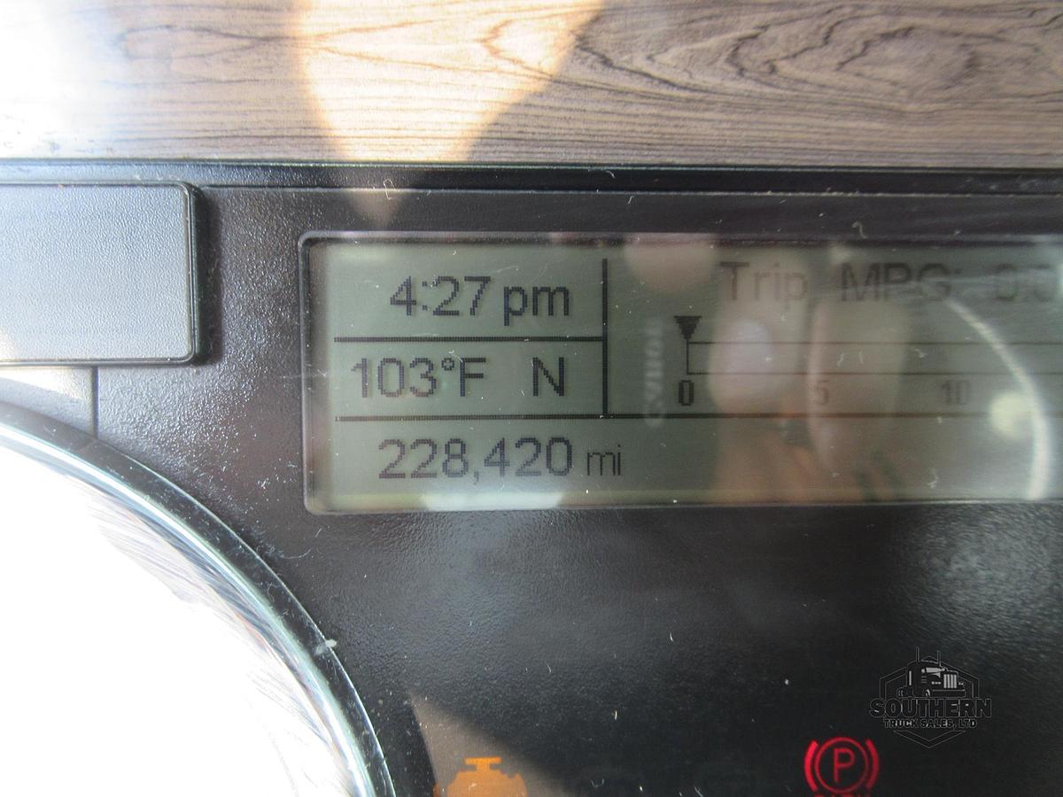 Used 2018 FREIGHTLINER CORONADO 122 SD