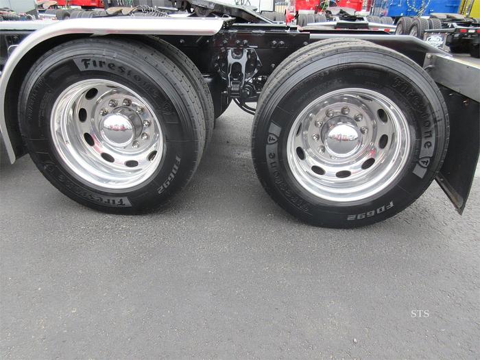 Used 2019 PETERBILT 389