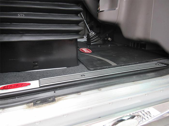 Used 2019 PETERBILT 389