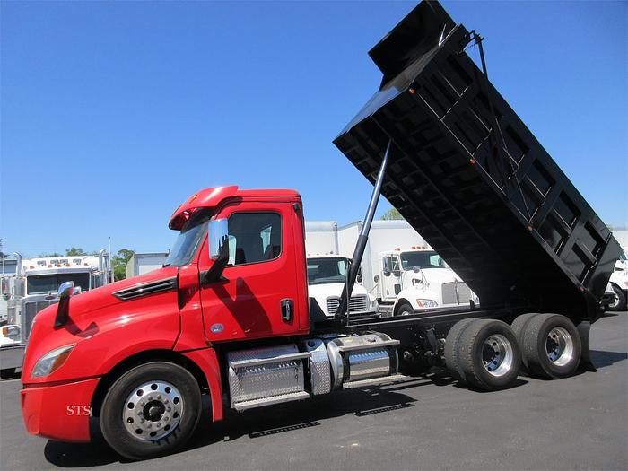 Used 2019 FREIGHTLINER CASCADIA 126