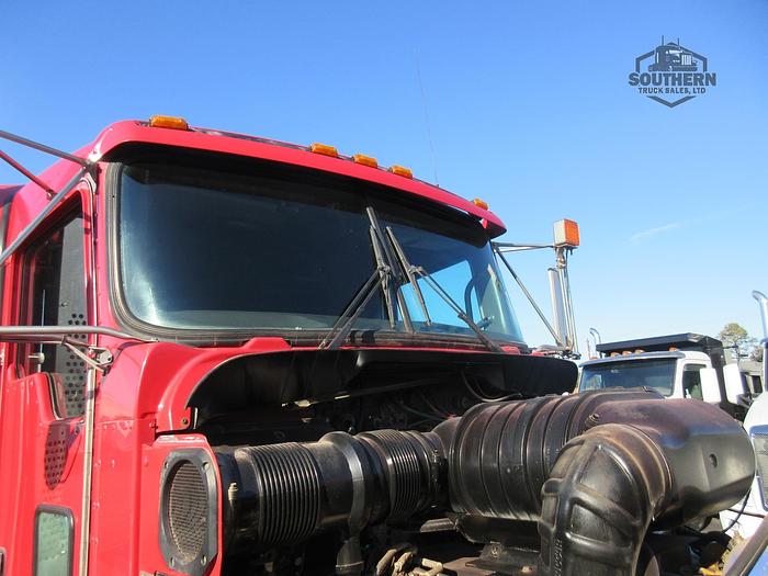 Used 2011 KENWORTH T800