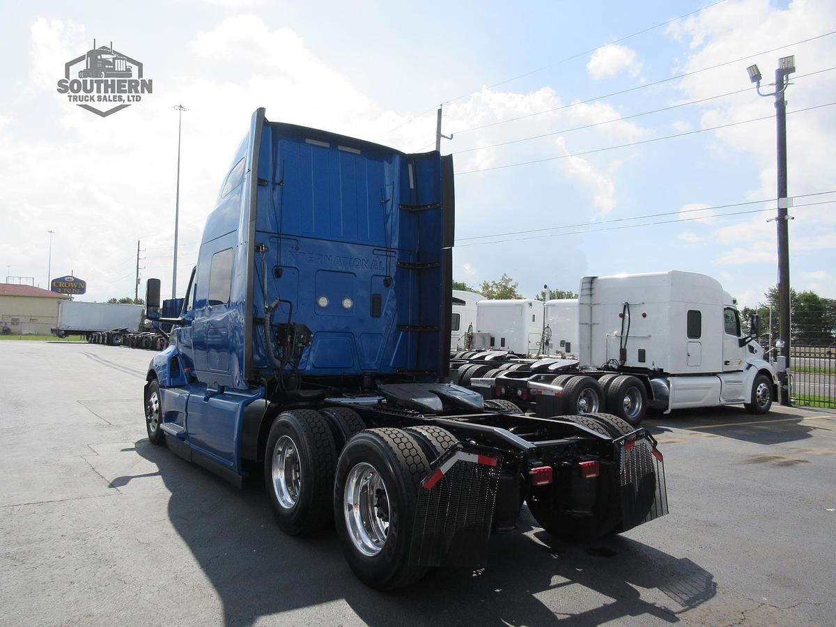Used 2021 INTERNATIONAL LT