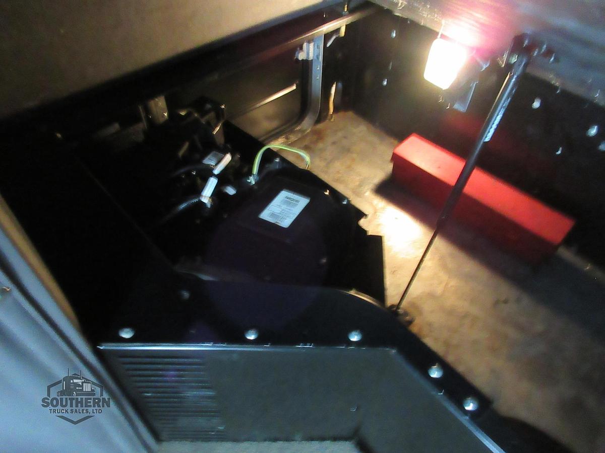 Used 2019 PETERBILT 389