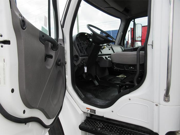 Used 2019 FREIGHTLINER BUSINESS CLASS M2 106