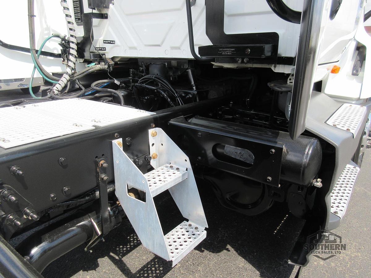 Used 2021 INTERNATIONAL LT