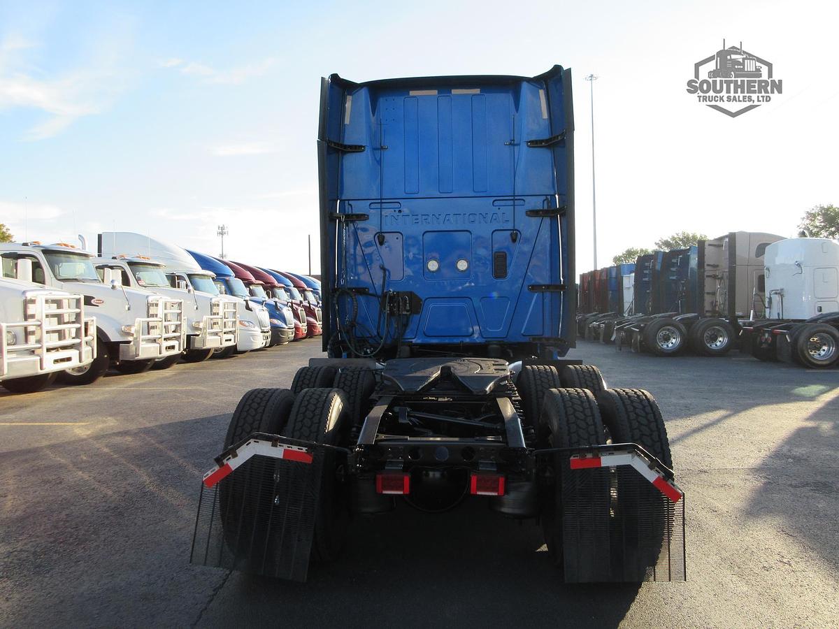Used 2021 INTERNATIONAL LT