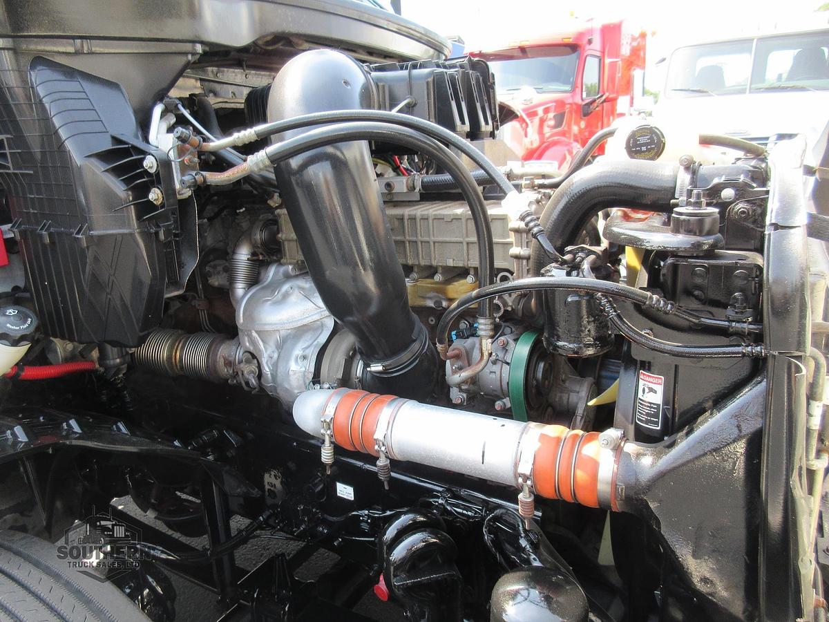 Used 2019 FREIGHTLINER CASCADIA 126