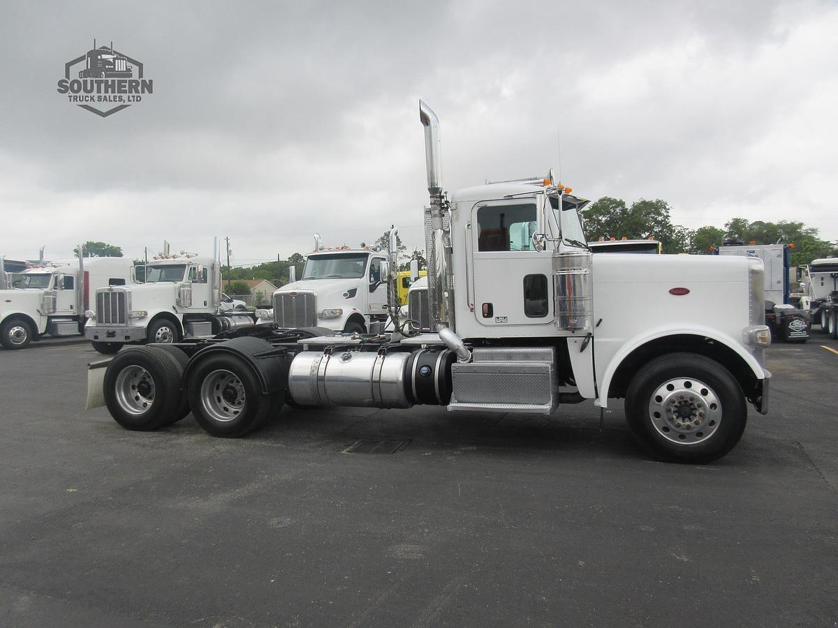 Used 2019 PETERBILT 389